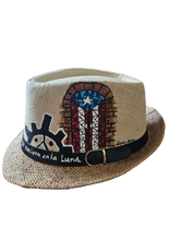 Load image into Gallery viewer, Puerta y bandera Boricua aunque naciera en la Luna
