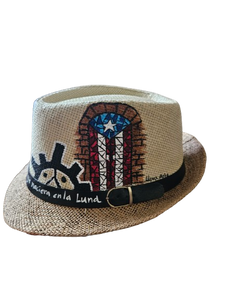 Puerta y bandera Boricua aunque naciera en la Luna