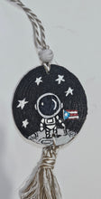 Load image into Gallery viewer, Boricua en la luna wood slide
