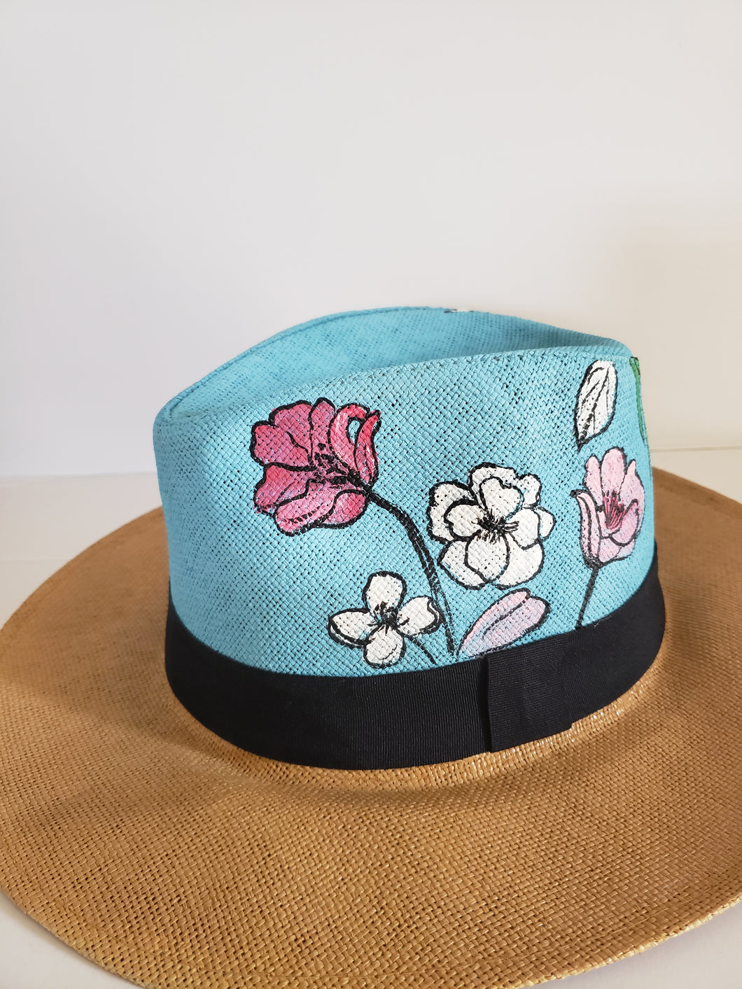 Panama style wide brim